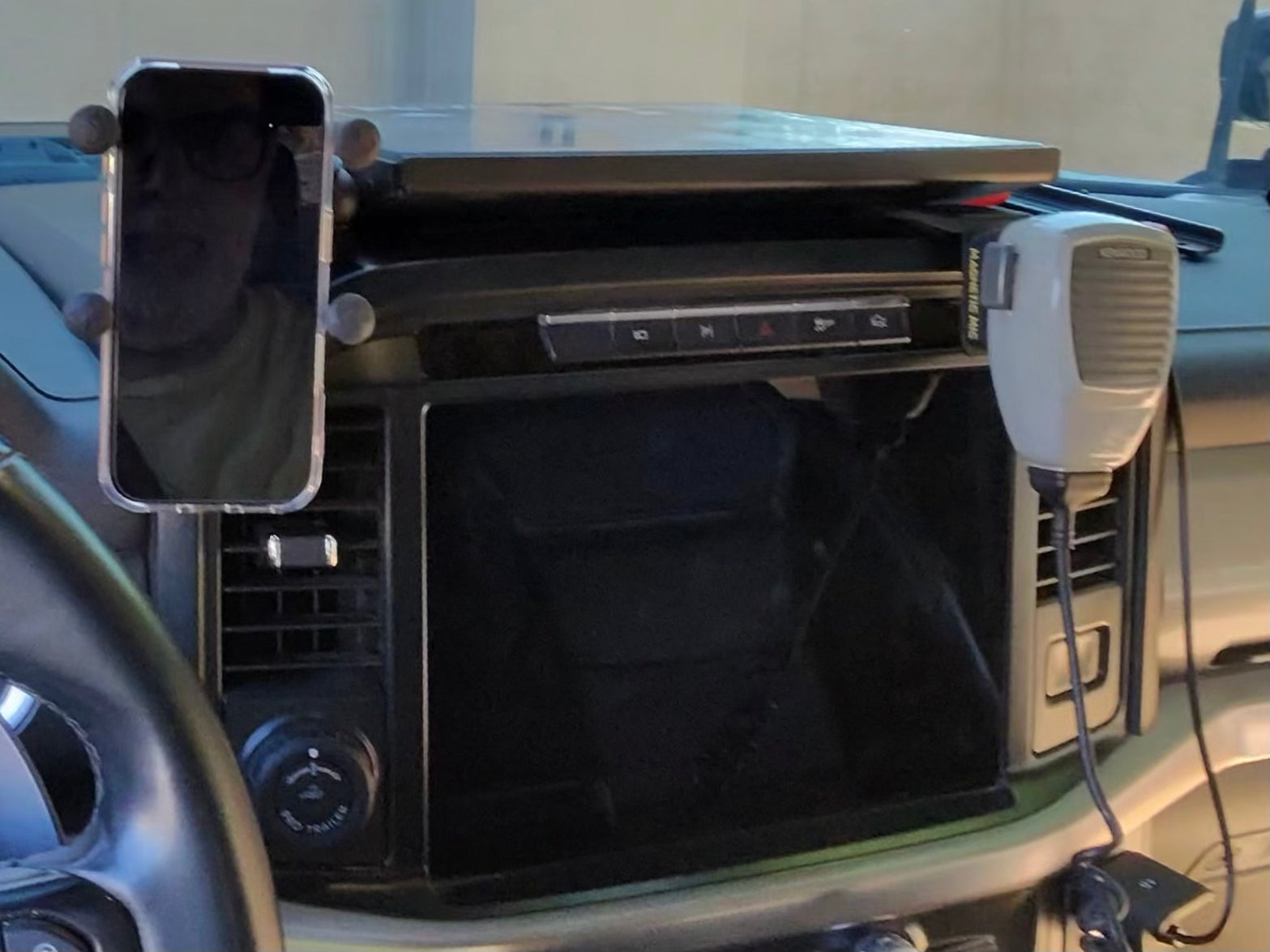 Mini Speed Mount HSM Starlink Mini Dash Mount | HIGH SPEED MOUNTS